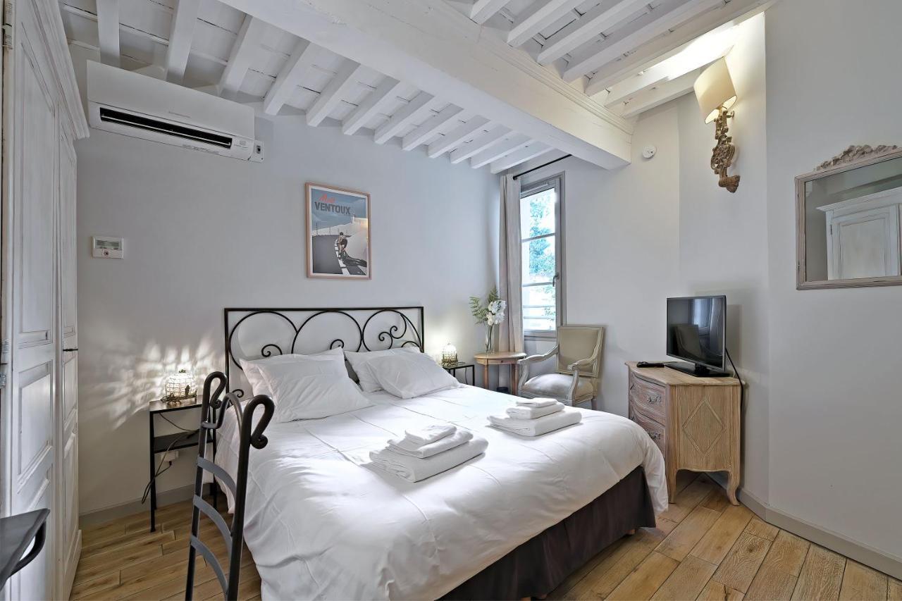Au Coeur Des Papes, Dans Batisse De Charme Studios & Appartements En Coeur De Ville Avignon Exterior foto